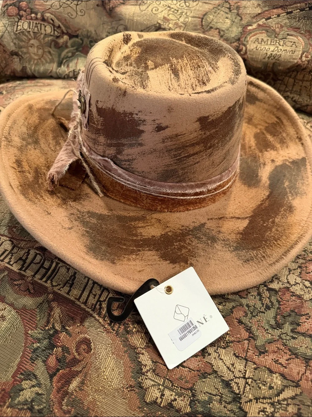N/A classic distressed
